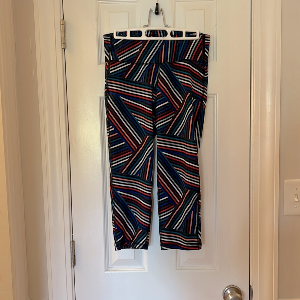 Old Navy Active cropped leggings